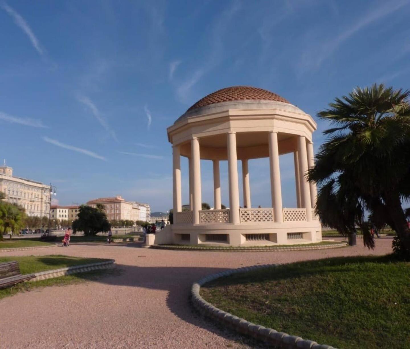 Onda Di Porta A Mare Livorno Exterior foto