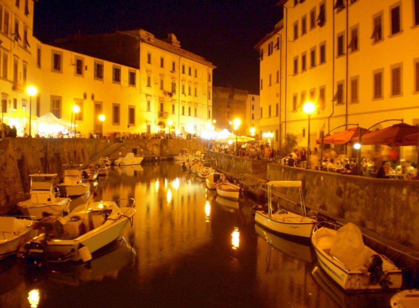 Onda Di Porta A Mare Livorno Exterior foto